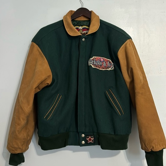 Cubs Bricks And Ivy Letterman